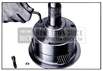 1951 Buick Removing Planet Carrier Screws
