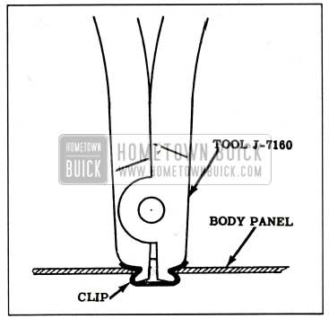 1959 Buick Installing Moulding Clips